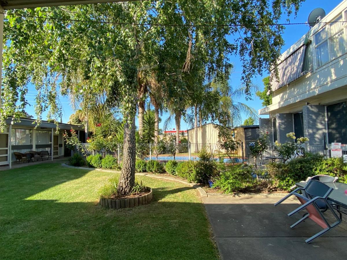 Warrina Motor Inn Wodonga Cbd Екстер'єр фото