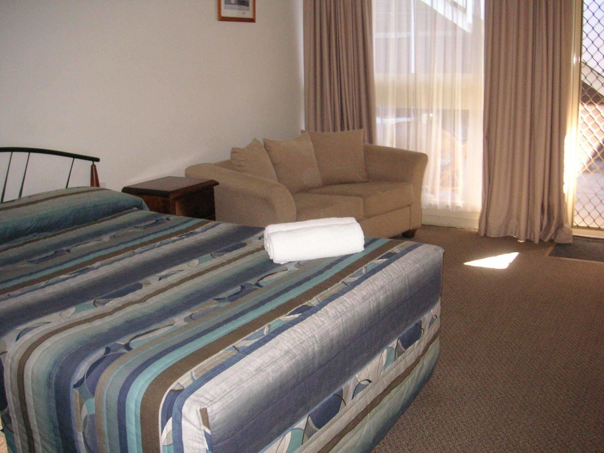 Warrina Motor Inn Wodonga Cbd Екстер'єр фото