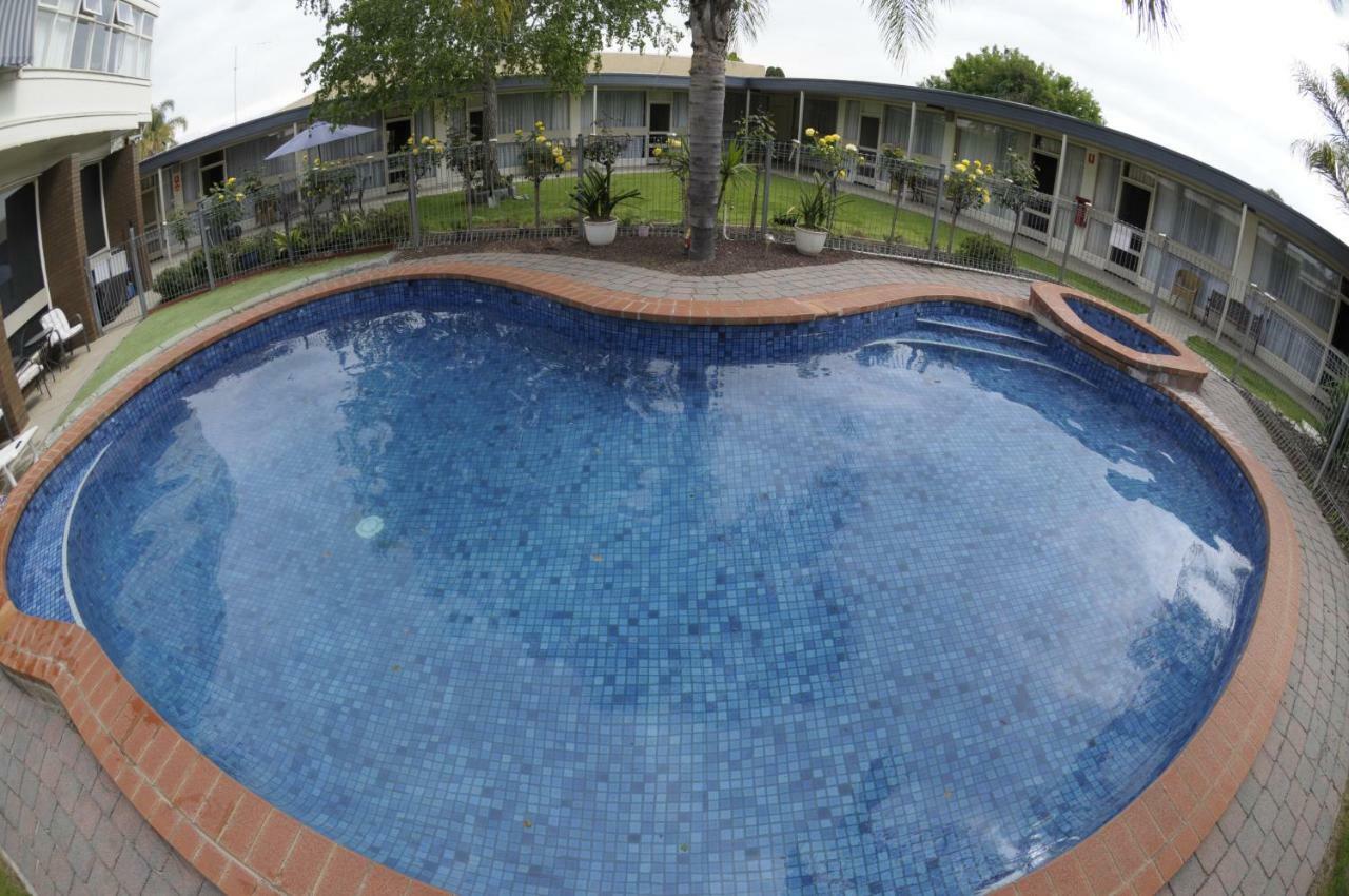 Warrina Motor Inn Wodonga Cbd Екстер'єр фото